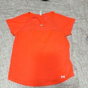 Women’s athletic workout top